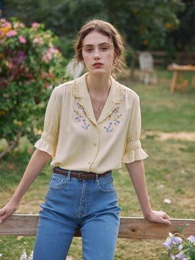Simple Retro Cream Floral Embroidered Ruffle Blouse Cottagecore Puff Sleeve M
